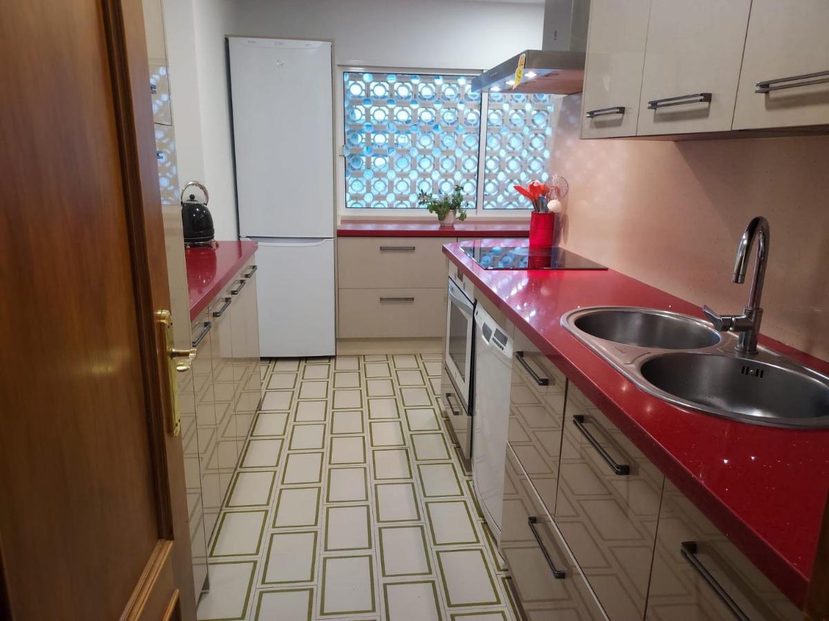 Apartamento A 150 Metros De La Playa Y Del Puerto Deportivo Estepona Exterior foto